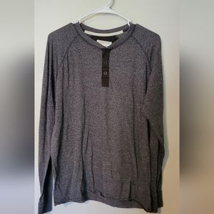 Men's long sleeve henley